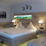 Hotel Bigger Hof - Wirtshaus Platzhirsch Am Jahnplatz 3*