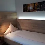 Bigger Hof - Wirtshaus Platzhirsch Am Jahnplatz 3*