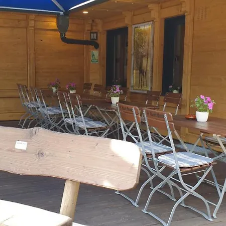 Bigger Hof - Wirtshaus Platzhirsch Am Jahnplatz