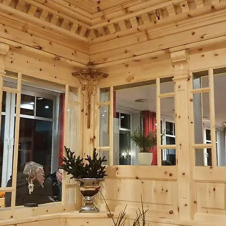 Bigger Hof - Wirtshaus Platzhirsch Am Jahnplatz Hotel
