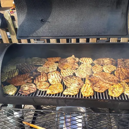 Bigger Hof - Wirtshaus Platzhirsch Am Jahnplatz 3*