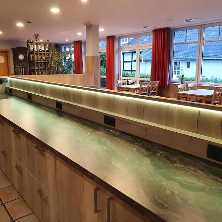Bigger Hof - Wirtshaus Platzhirsch Am Jahnplatz 3* オルスベルク