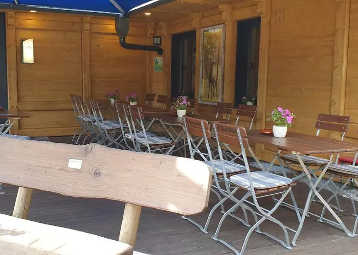 Bigger Hof - Wirtshaus Platzhirsch Am Jahnplatz