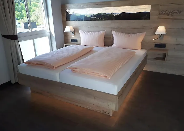 Bigger Hof - Wirtshaus Platzhirsch Am Jahnplatz אולסברג