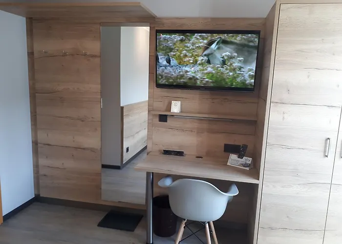 Bigger Hof - Wirtshaus Platzhirsch Am Jahnplatz