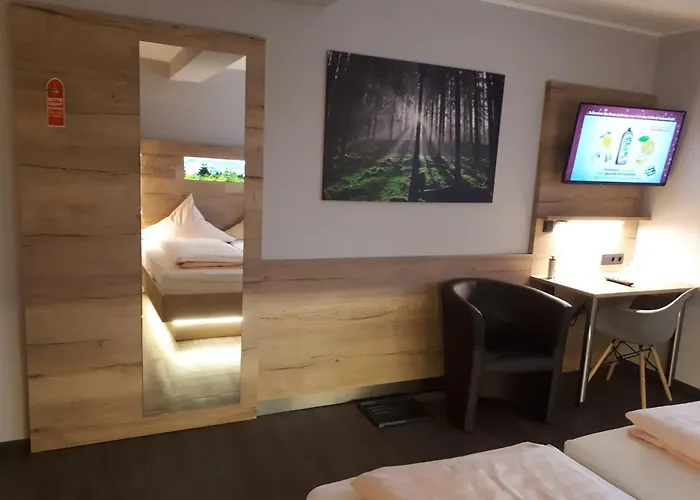 Bigger Hof - Wirtshaus Platzhirsch Am Jahnplatz Hotel