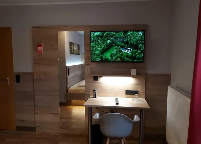 Bigger Hof - Wirtshaus Platzhirsch Am Jahnplatz 3*