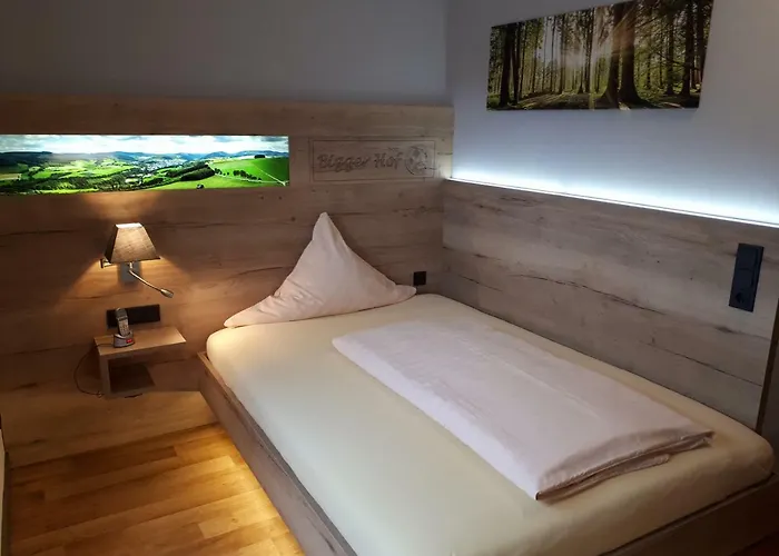 Bigger Hof - Wirtshaus Platzhirsch Am Jahnplatz 3*