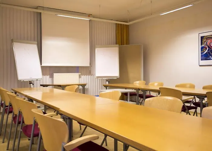 호텔 Bigger Hof - Wirtshaus Platzhirsch Am Jahnplatz 3*