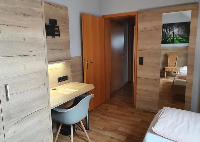 Bigger Hof - Wirtshaus Platzhirsch Am Jahnplatz 호텔