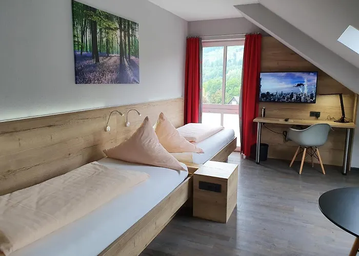 Hotel Bigger Hof - Wirtshaus Platzhirsch Am Jahnplatz Olsberg